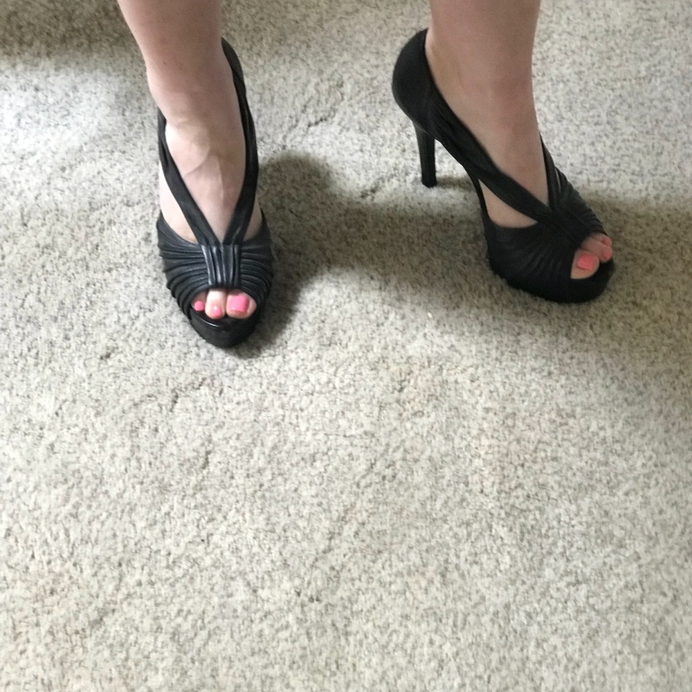Jessica Simpson platform heels